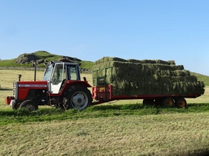 Tom Wallbank's Marshall Bale Trailer